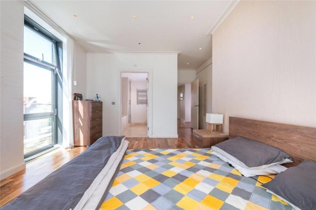 Penthouse Canary Wharf - Free Wifi London Exterior photo